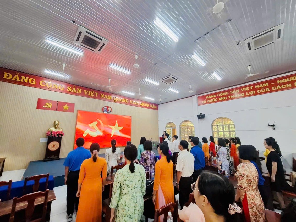 Nhấn vào ảnh để phóng to